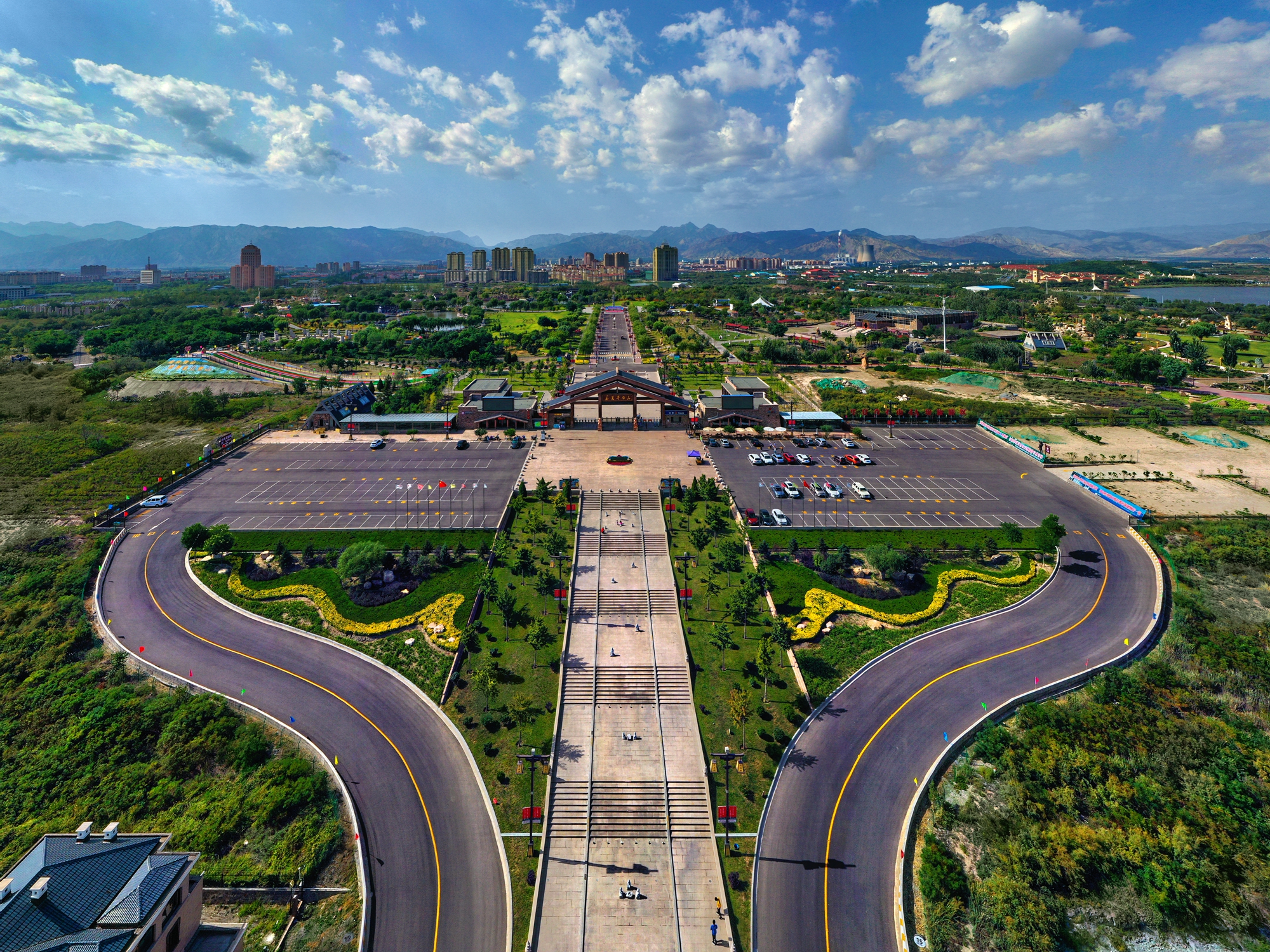 華夏奇石山文化旅游區(qū)